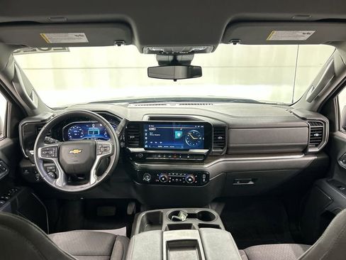 Used 2023 Chevrolet Silverado 1500 LT AWD/4WD image 18