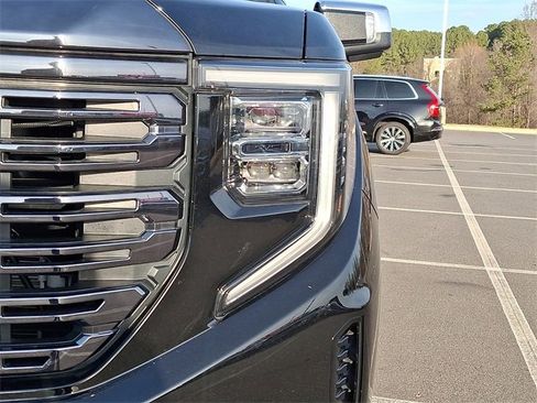 Used 2024 GMC Sierra 1500 Denali Ultimate image 9
