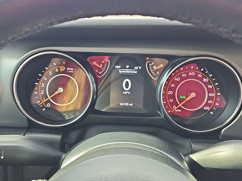 Used 2022 Jeep Gladiator Sport image 23