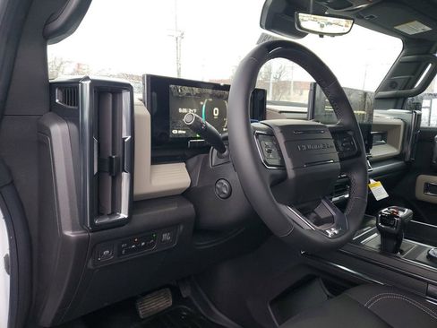 New 2026 GMC Hummer EV SUV AWD/4WD image 18