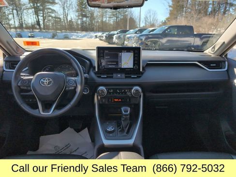 Used 2020 Toyota RAV4 Limited image 15
