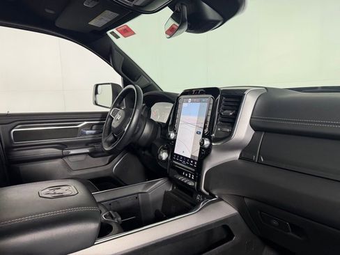 Used 2024 RAM 1500 Laramie AWD/4WD image 32