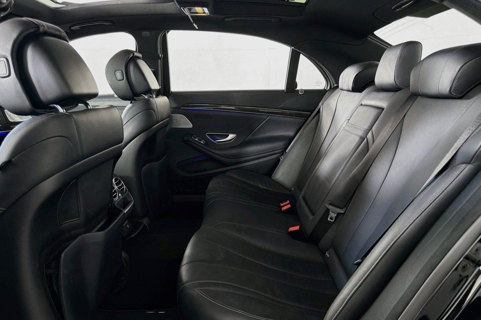 Used 2016 Mercedes-Benz S 550 Sedan image 7