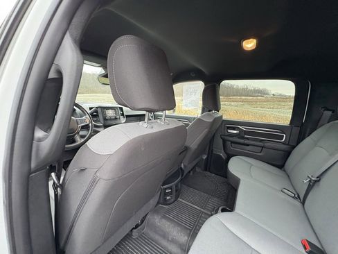 Used 2024 RAM 3500 Big Horn image 29