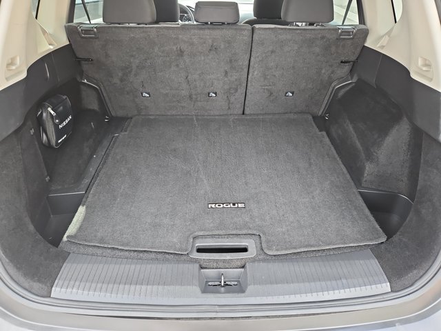 Used 2023 Nissan Rogue SV FWD image 6