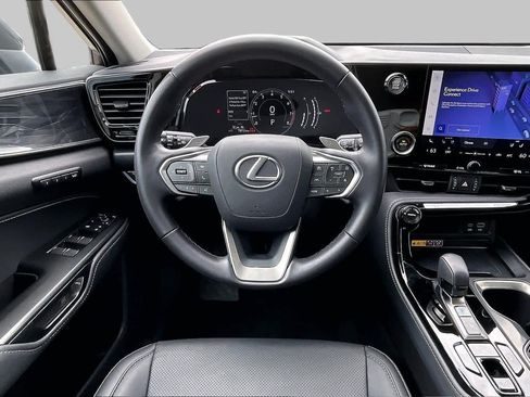 Used 2025 Lexus NX 250 FWD w/ Accessory Package (Z1) image 6