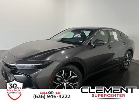 Used 2024 Toyota Crown Limited image 1