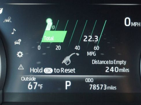 Used 2024 Toyota Highlander LE AWD/4WD image 4