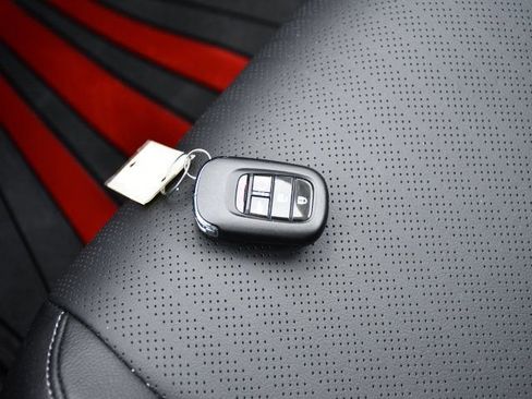Used 2025 Honda Civic Sport Touring image 17
