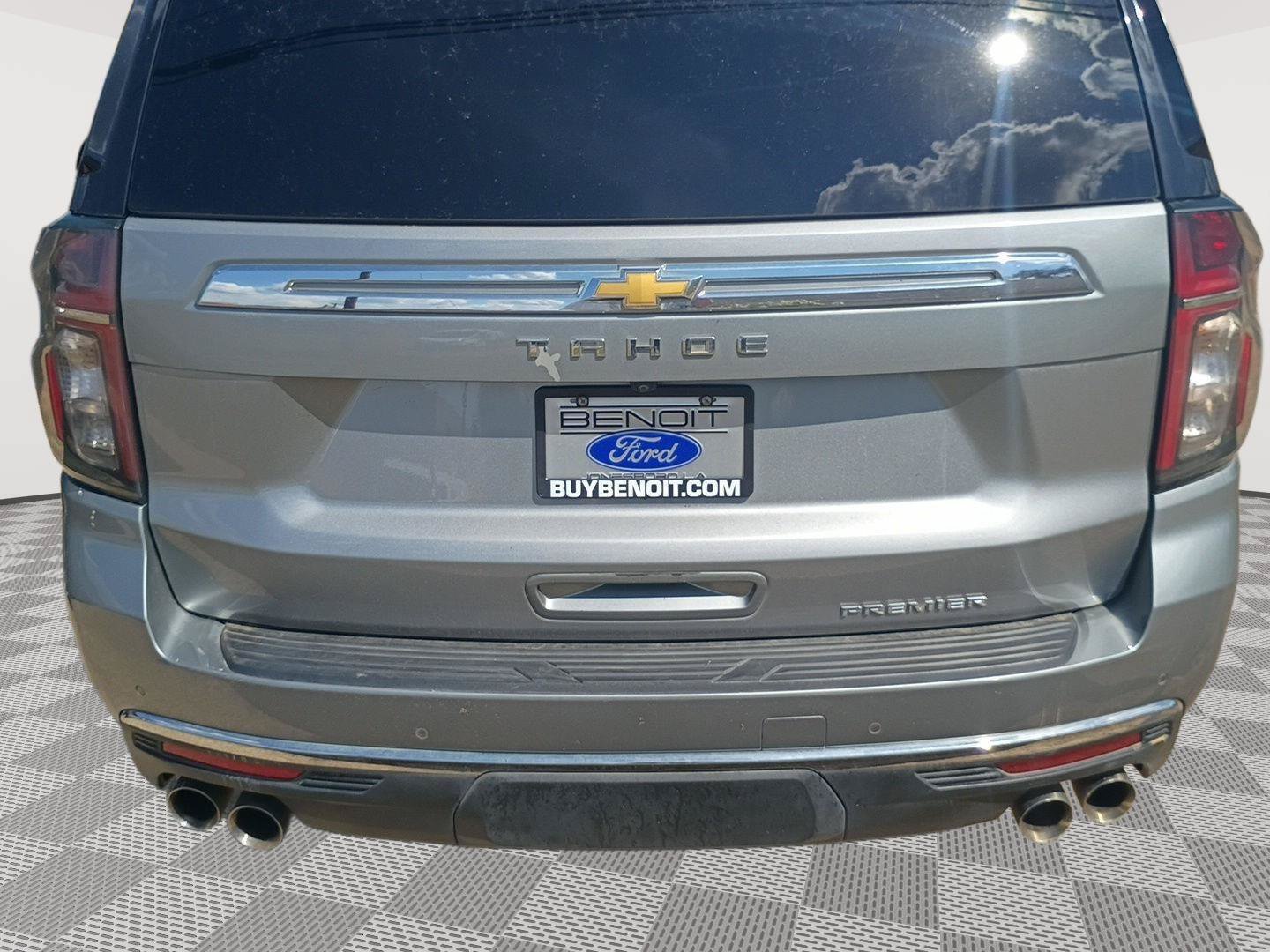 Used 2024 Chevrolet Tahoe Premier w/ Max Trailering Package AWD/4WD image 5