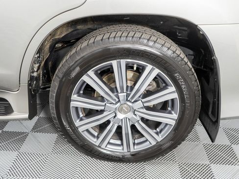 Used 2016 Lexus LX 570 4WD w/ Luxury Package image 31