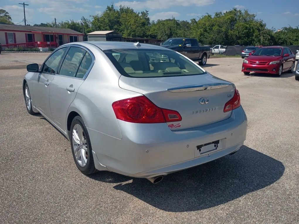 Used 2013 INFINITI G37 Journey w/ Premium Pkg RWD image 3
