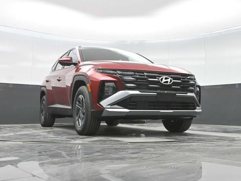 New 2026 Hyundai Tucson Blue SE image 22