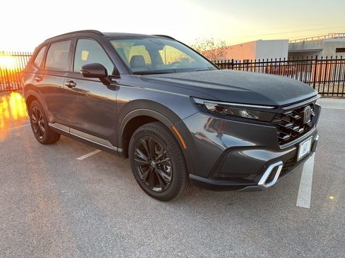 Used 2026 Honda CR-V Sport Touring image 3