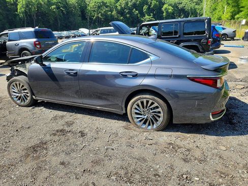 Used 2025 Lexus ES 300h Ultra Luxury w/ Accessory Package (Z2) FWD image 4