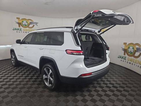 Used 2023 Jeep Grand Cherokee L Limited image 35