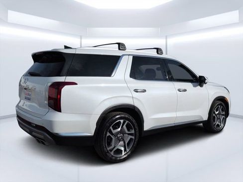 Used 2024 Hyundai Palisade Limited FWD image 3