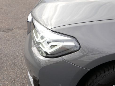 Used 2022 BMW 530i xDrive 530i xDrive w/ M Sport Package image 16