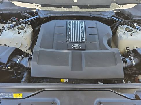 Used 2020 Land Rover Discovery Landmark AWD/4WD image 36