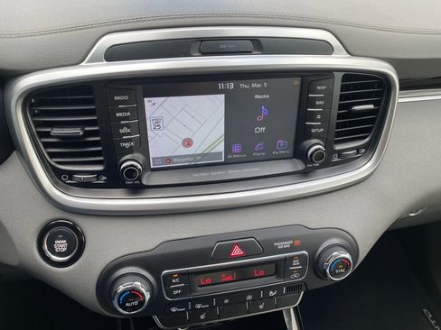 Used 2020 Kia Sorento SX image 16