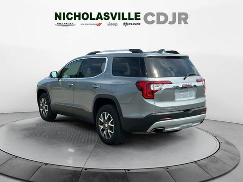 Used 2023 GMC Acadia SLE w/ Driver Convenience Package FWD image 3
