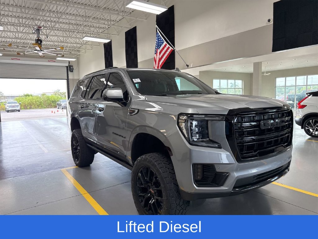Used 2024 GMC Yukon Denali AWD/4WD image 1