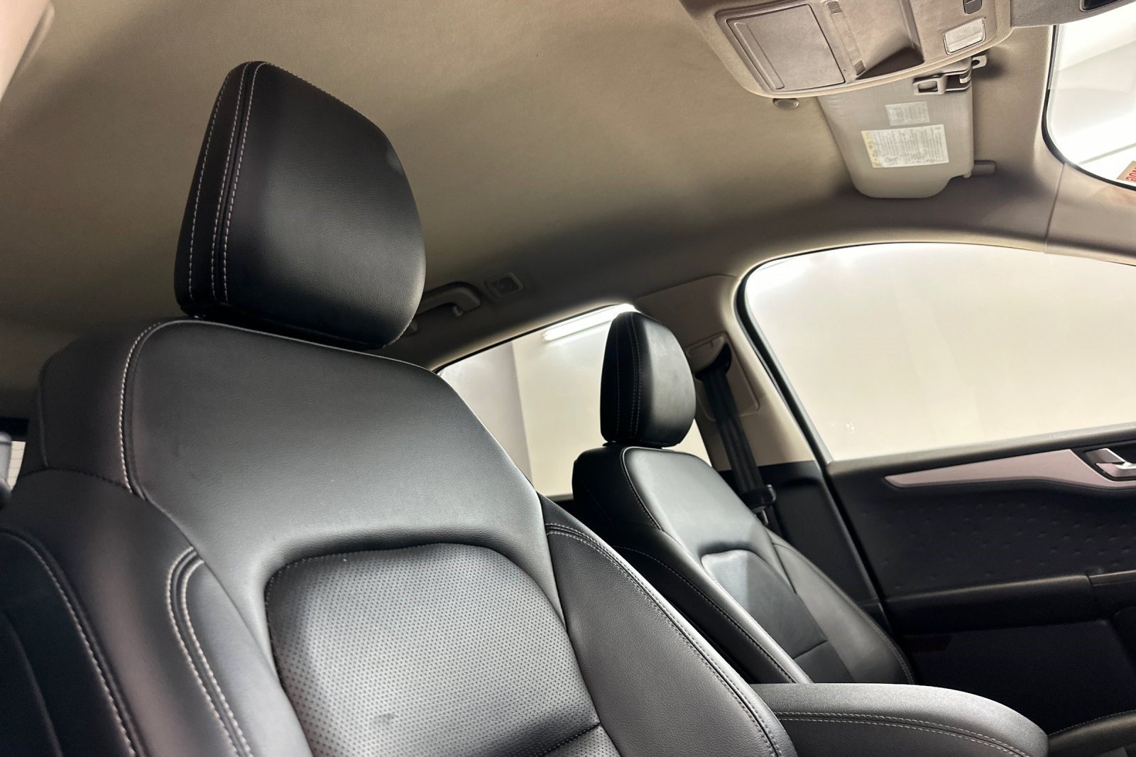 Used 2020 Ford Escape SEL FWD image 23