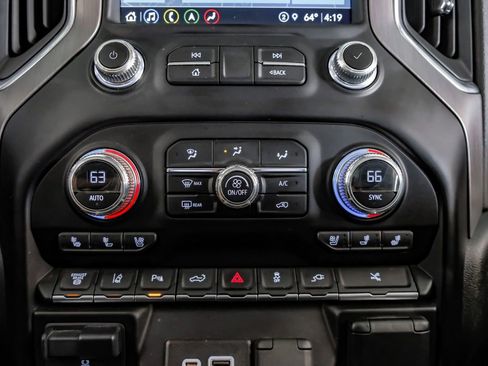 Used 2023 GMC Sierra 3500 Denali w/ Denali Ultimate Package image 27