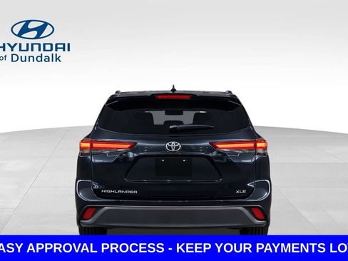 Used 2025 Toyota Highlander LE image 8