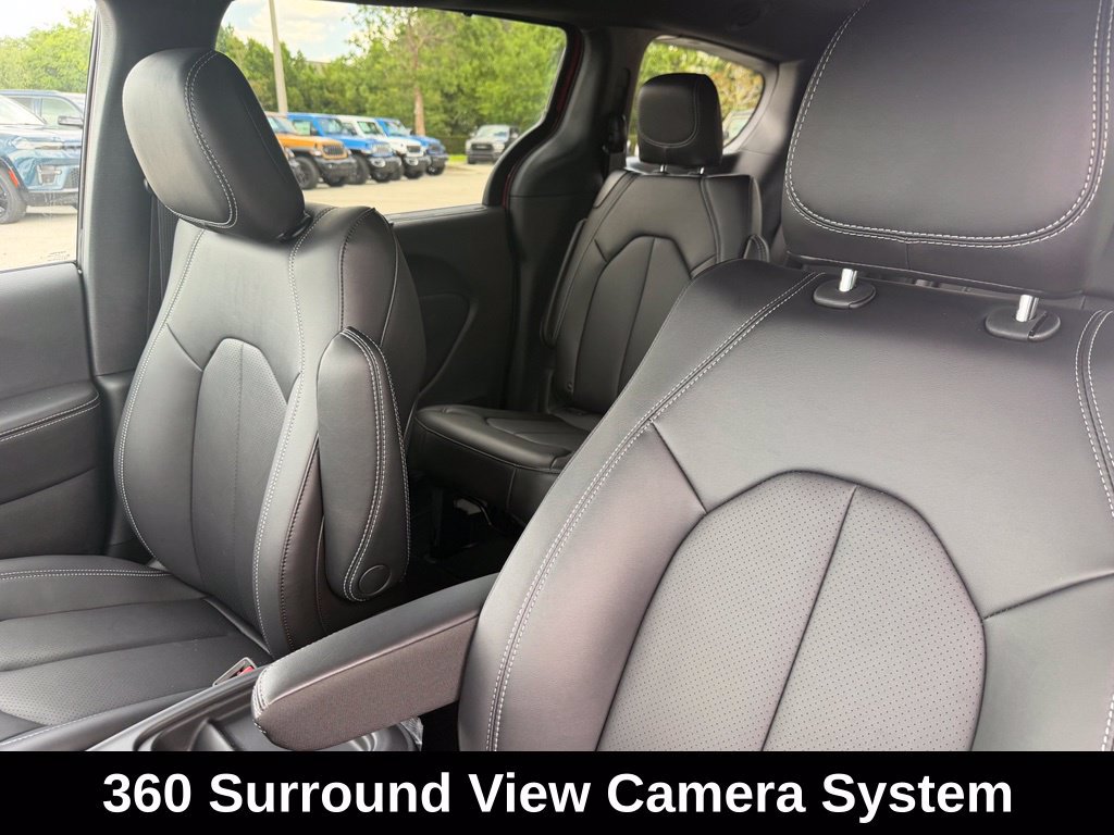New 2027 Chrysler Pacifica Select w/ Family Tech Group FWD image 26