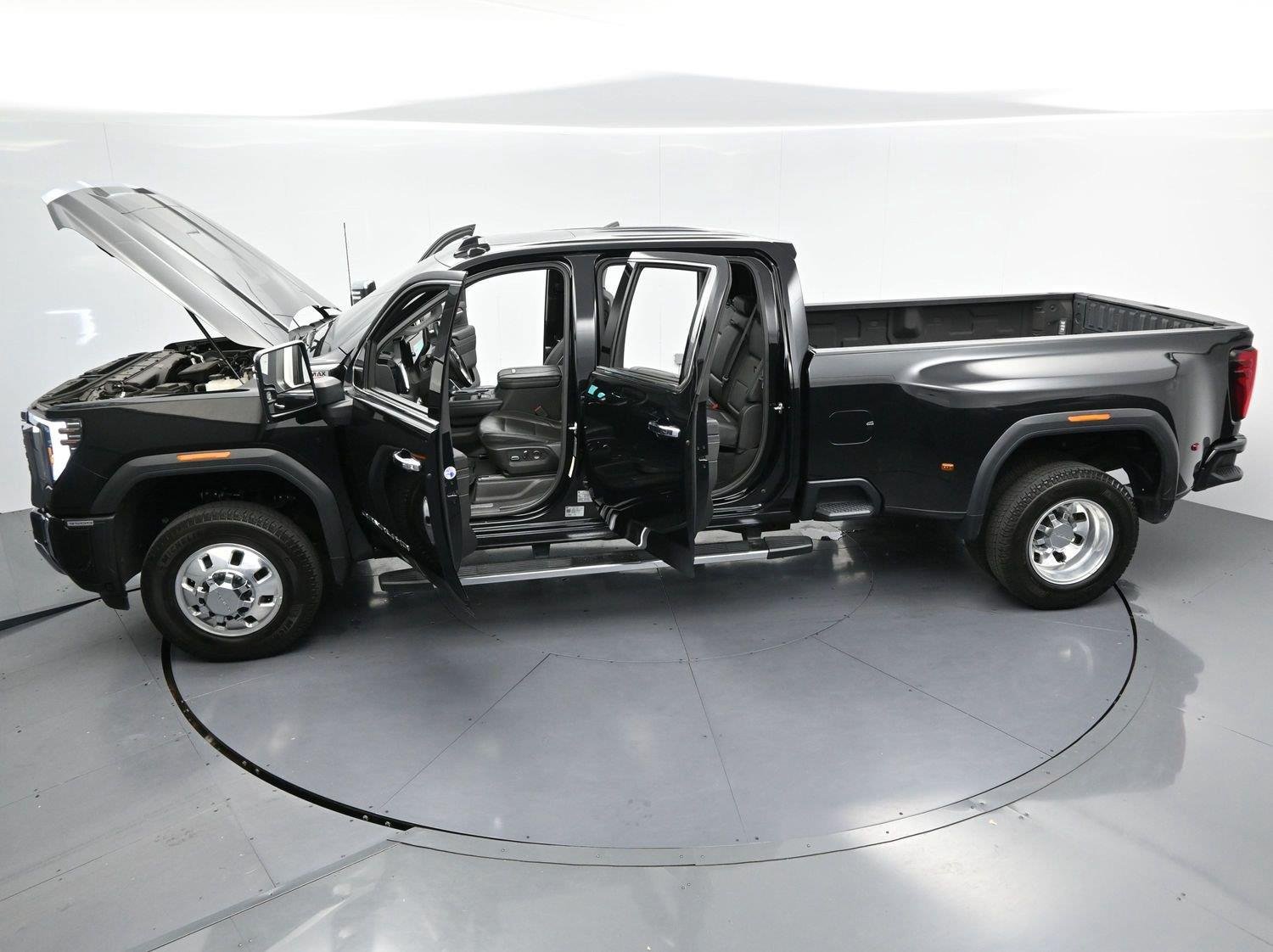Used 2024 GMC Sierra 3500 Denali w/ Denali Reserve Package AWD/4WD image 40