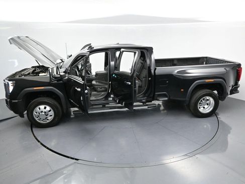 Used 2024 GMC Sierra 3500 Denali w/ Denali Reserve Package AWD/4WD image 40