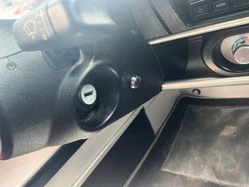 Used 2005 Lotus Elise RWD image 15