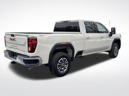New 2026 GMC Sierra 2500 SLE image 6