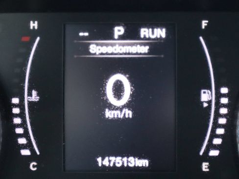 Used 2018 Jeep Renegade Latitude FWD image 44