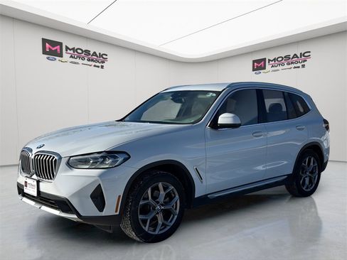 Used 2022 BMW X3 xDrive30i image 3