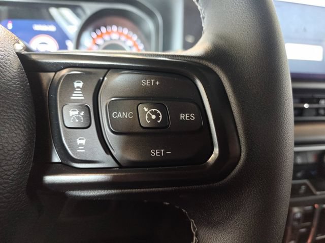 Used 2025 Jeep Gladiator Rubicon AWD/4WD image 20