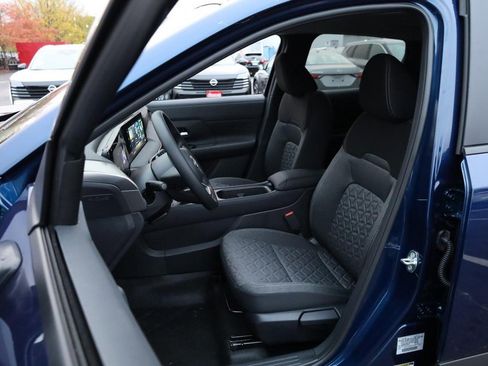 New 2026 Nissan Kicks SV w/ Cold Weather Package image 8