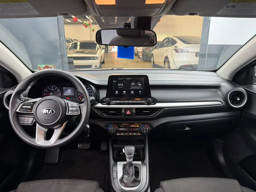 Used 2019 Kia Forte LXS FWD image 16