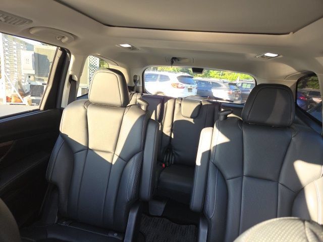 Used 2023 Subaru Ascent Touring AWD/4WD image 10