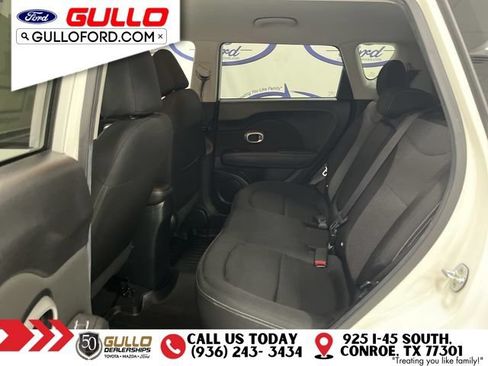 Used 2017 Kia Soul + FWD image 14