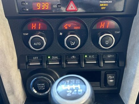 Used 2015 Subaru BRZ Limited w/ Popular Package #1B image 22