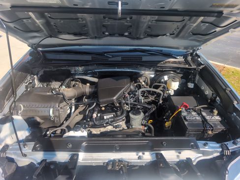 Certified 2022 Toyota Tacoma SR image 33