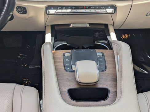 Certified 2022 Mercedes-Benz GLE 350 w/ Premium Package image 36
