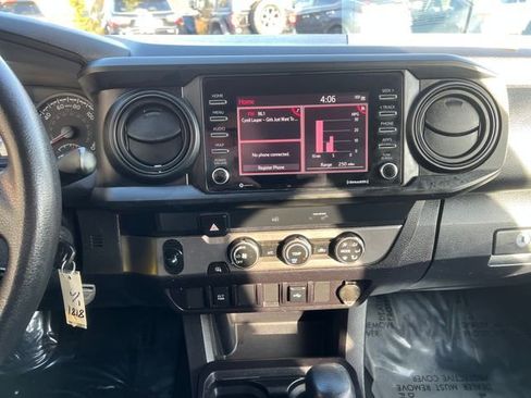 Used 2022 Toyota Tacoma SR image 29