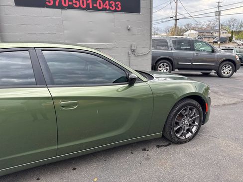 Used 2018 Dodge Charger GT w/ Blacktop Package AWD/4WD image 9