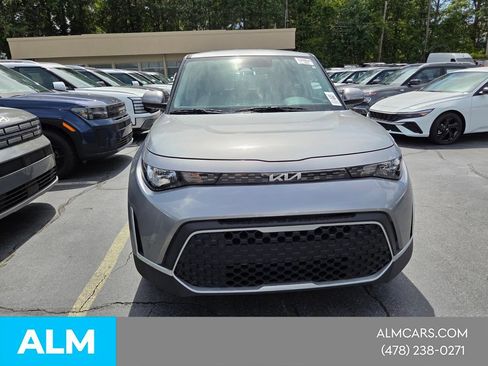 Used 2025 Kia Soul LX FWD image 17