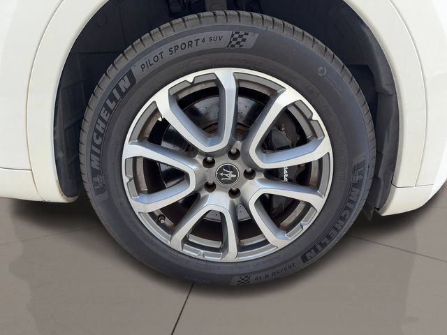 Used 2021 Maserati Levante S AWD/4WD image 4