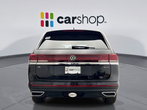 Used 2025 Volkswagen Atlas SE AWD/4WD image 4