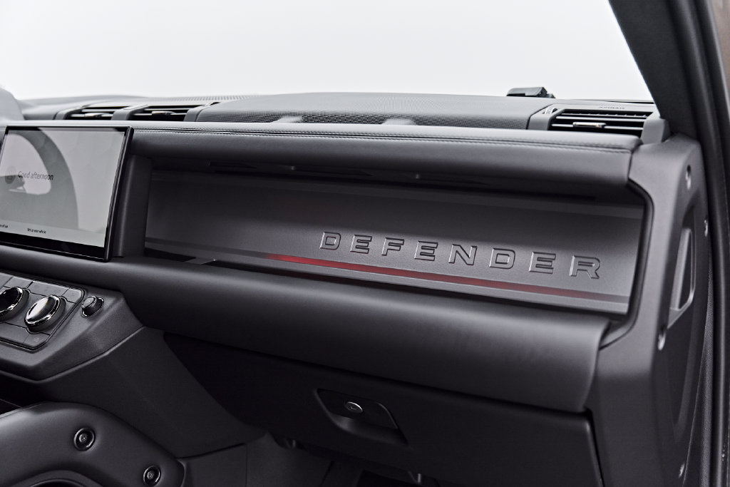 Used 2025 Land Rover Defender 110 AWD/4WD image 49